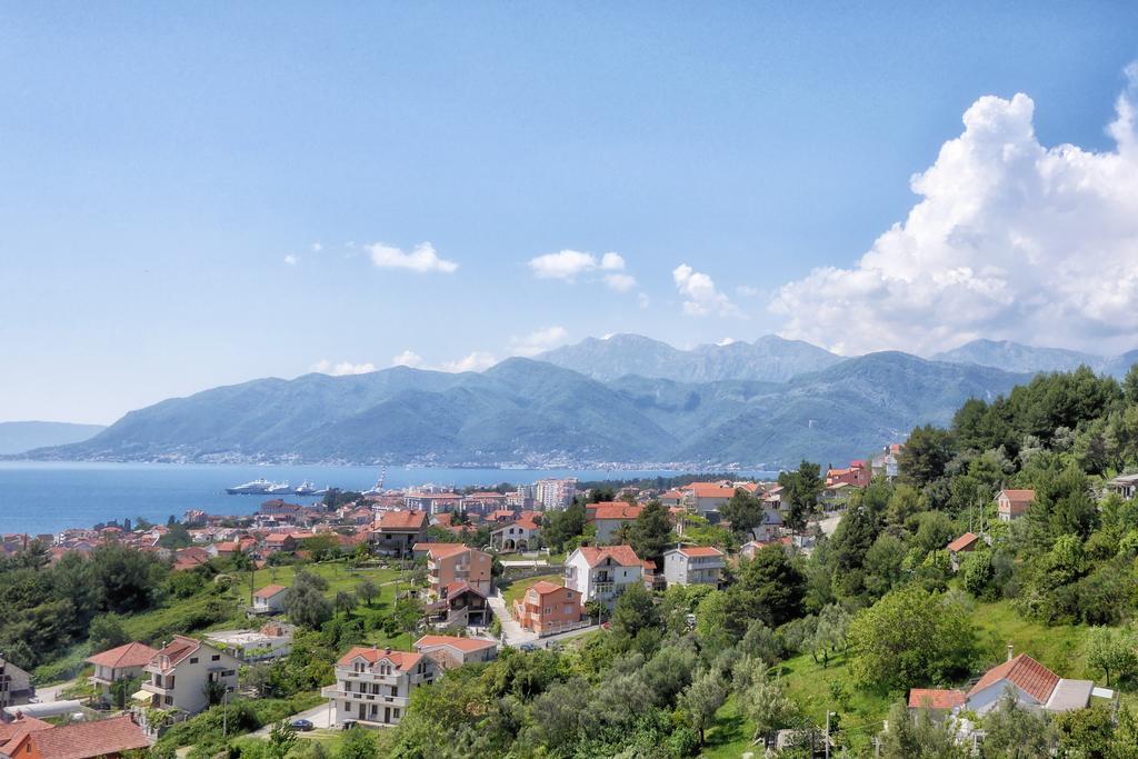 Apartments Villa Happy Mrcevac Exterior photo